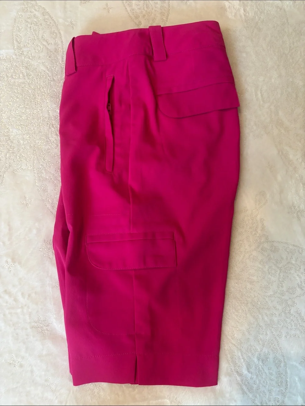 NikeGolf Tour Performance Women’s Bright Magenta Dri-Fit Bermuda Shorts